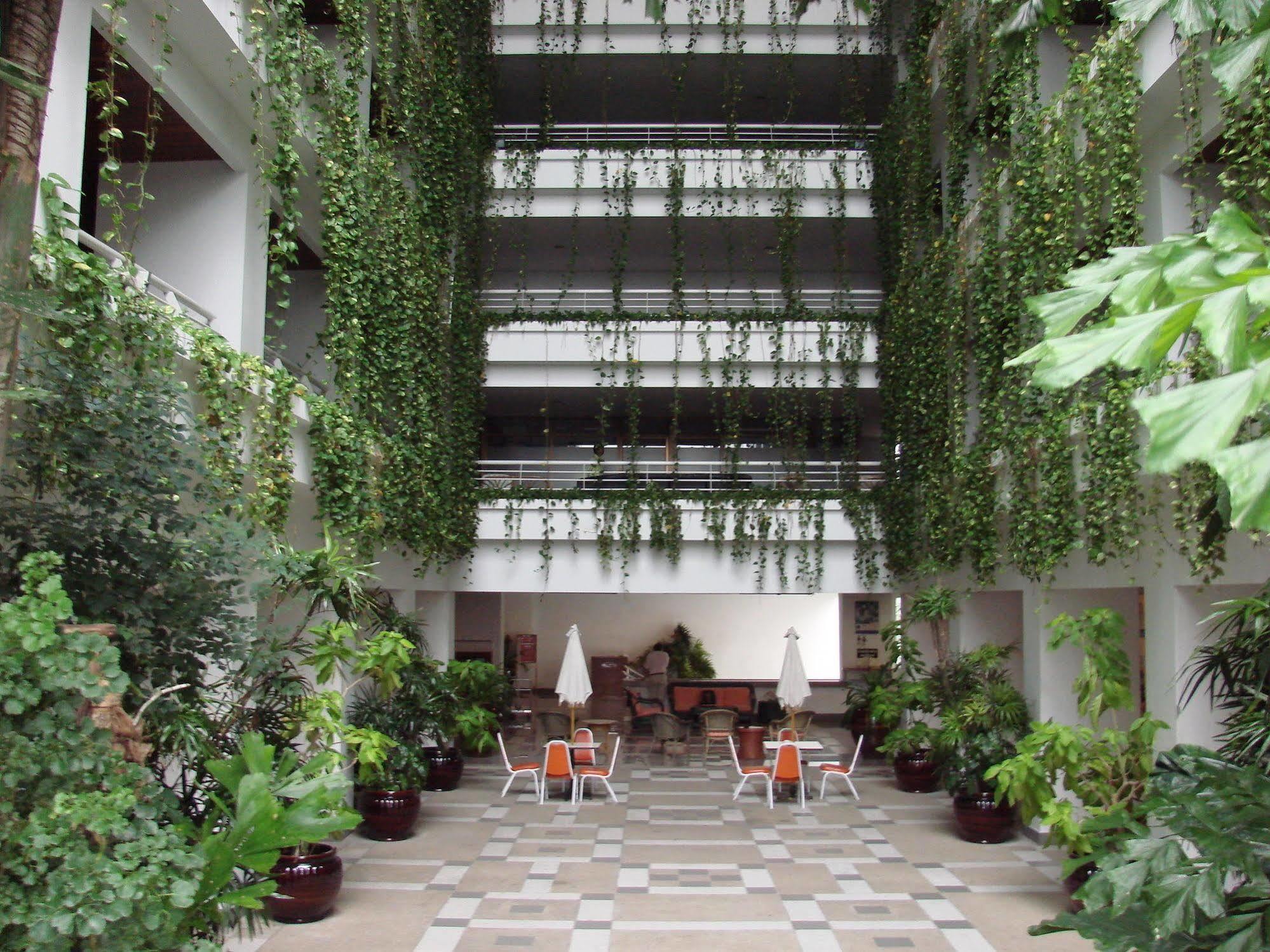 Apartamento Abricole At Pattaya Hill Exterior foto